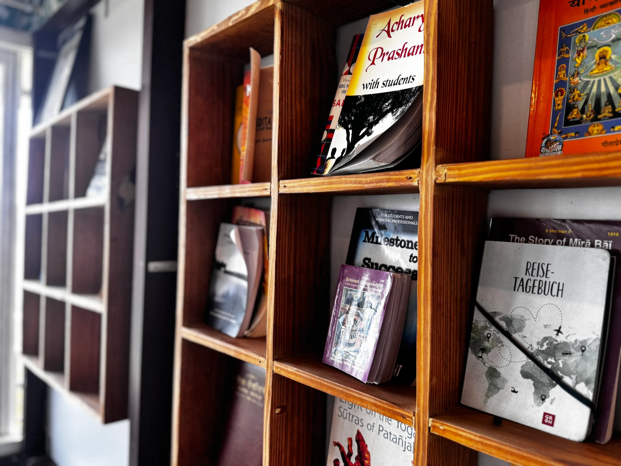 Yan Cure Living Area 2 scaled