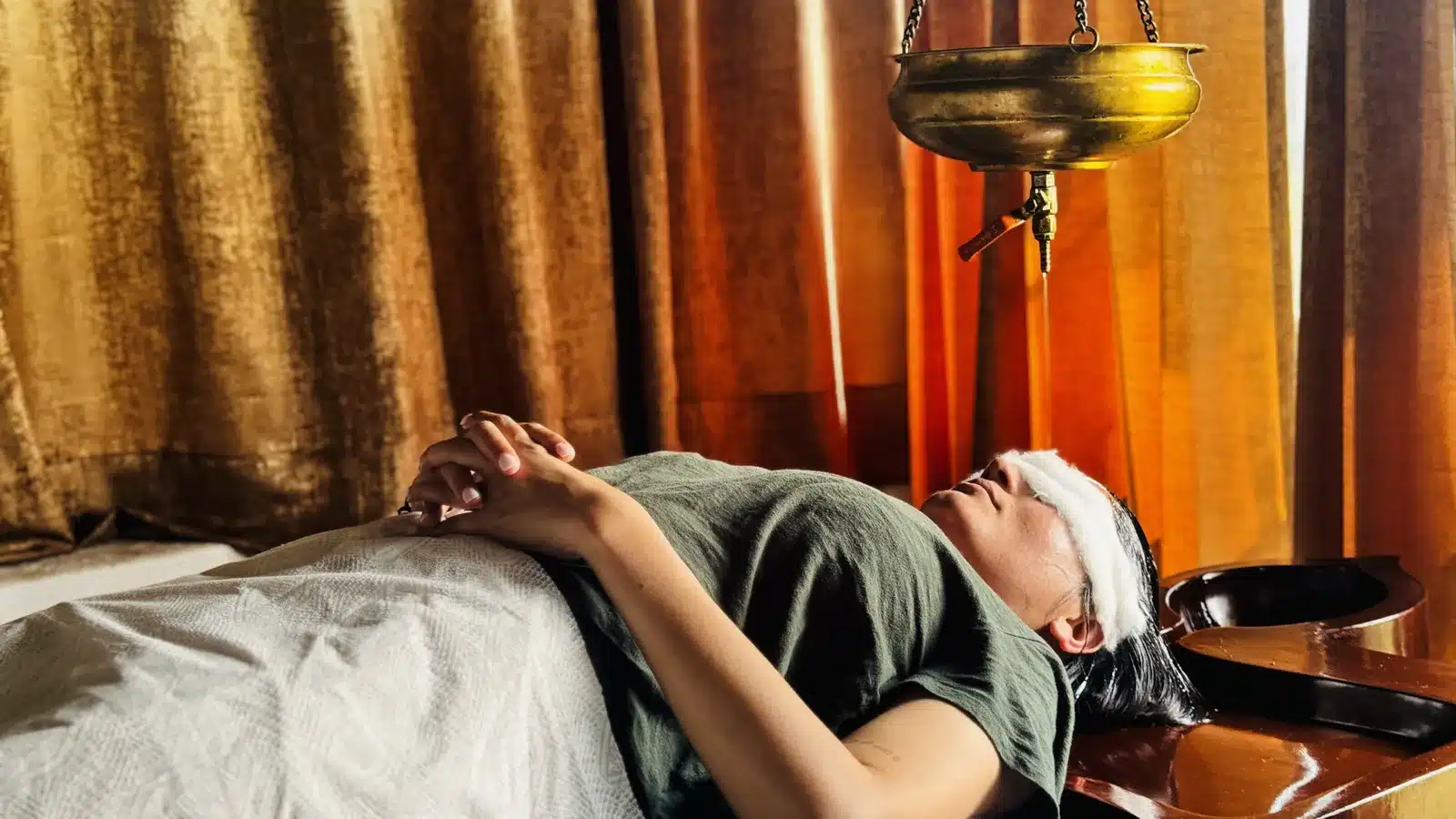 Shirodhara therapy in Rishikesh at Yan Cure Ayurveda retreat
