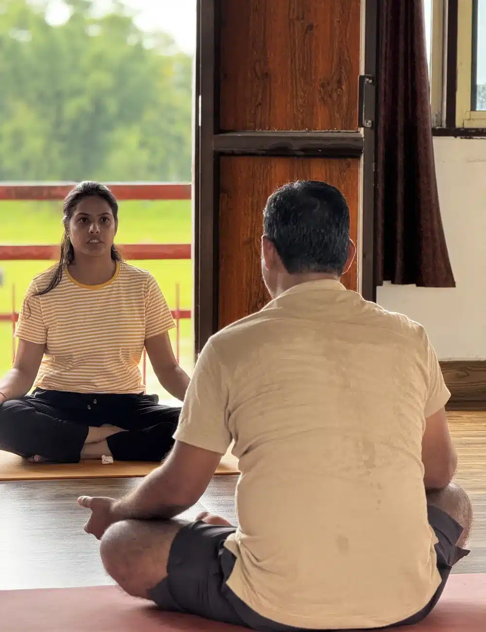 Shirodhara Therapy in Rishikesh: 7 Calming Benefits 3 Yoga and meditation retreat session at Yan Cure Rishikesh